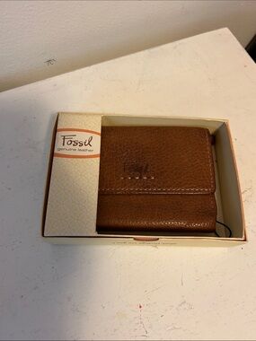 Fossil Brown Genuine Leather Compact Wallet